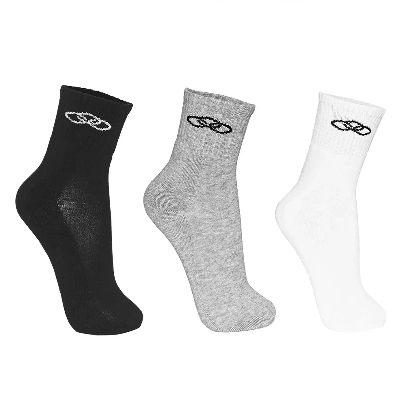 Kit com três meias masculinas cano alto Olympikus nas cores preto, cinza mescla e branco com logo da marca bordado